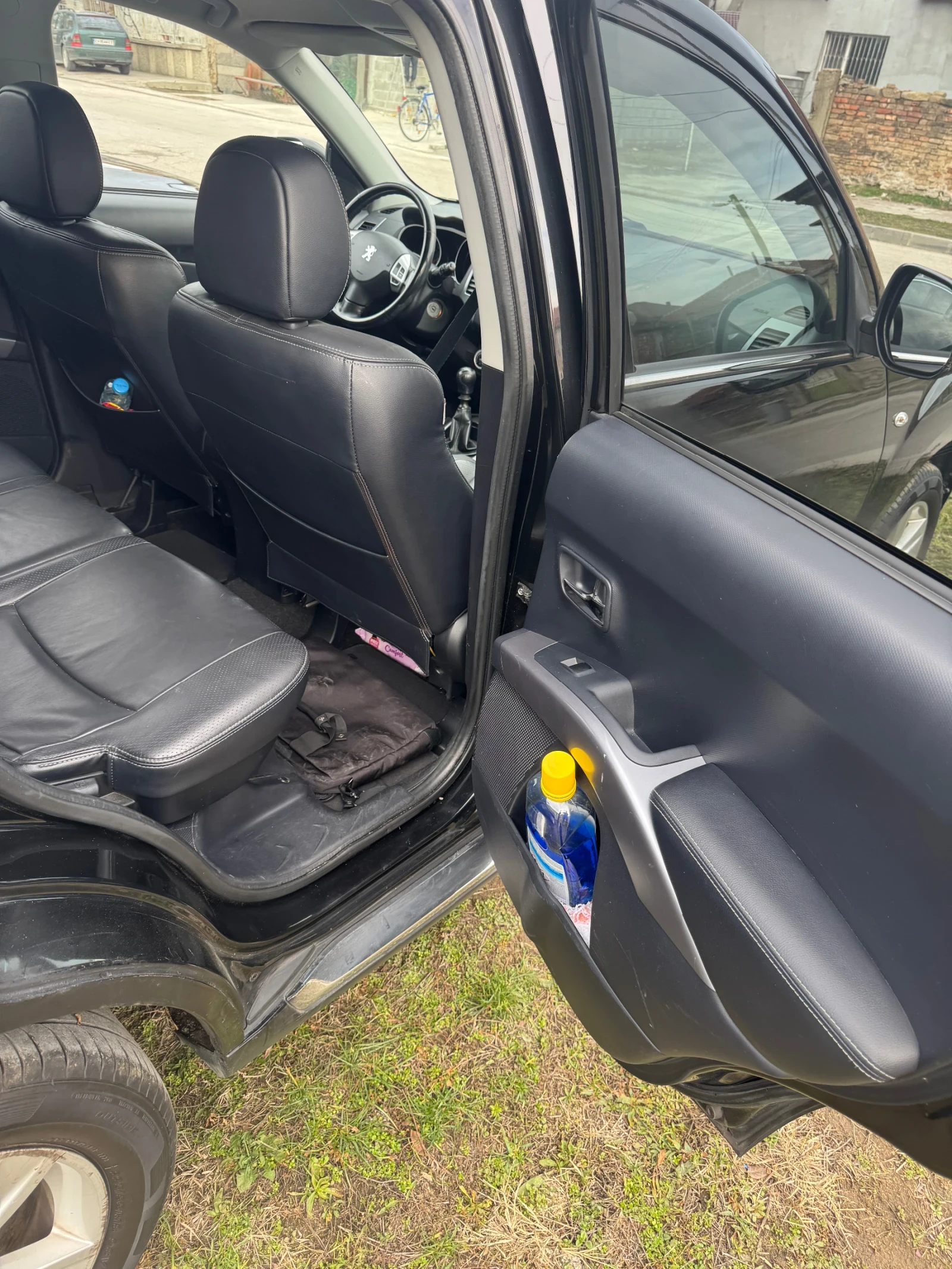 Peugeot 4007 2.2 HDI 4X4 7местен - изображение 10
