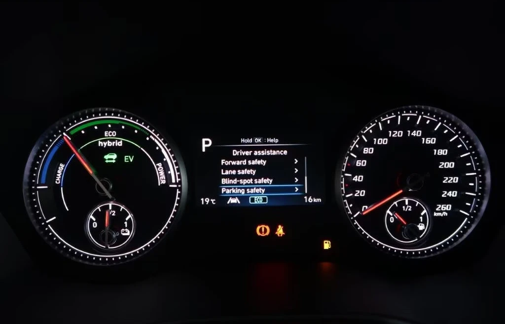 Hyundai Santa fe 1.6T-GDI/TREND/230HP/HYBRID/4WD/LED/CARPLAY/374f - изображение 10