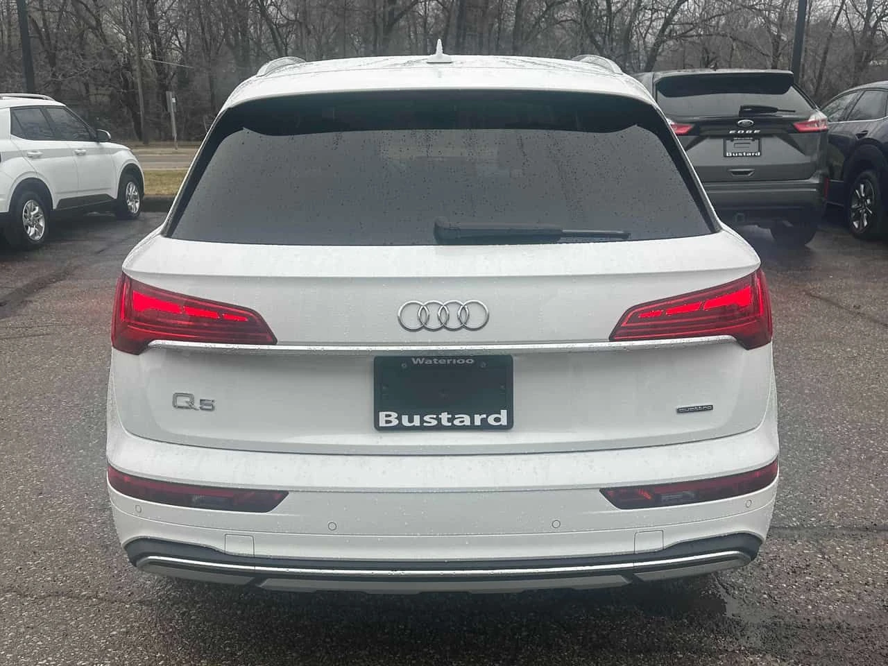 Audi Q5 Komfort| DISTRONIC| ПОДГРЕВИ| CARFAX, снимка 5 - Автомобили и джипове - 53819864
