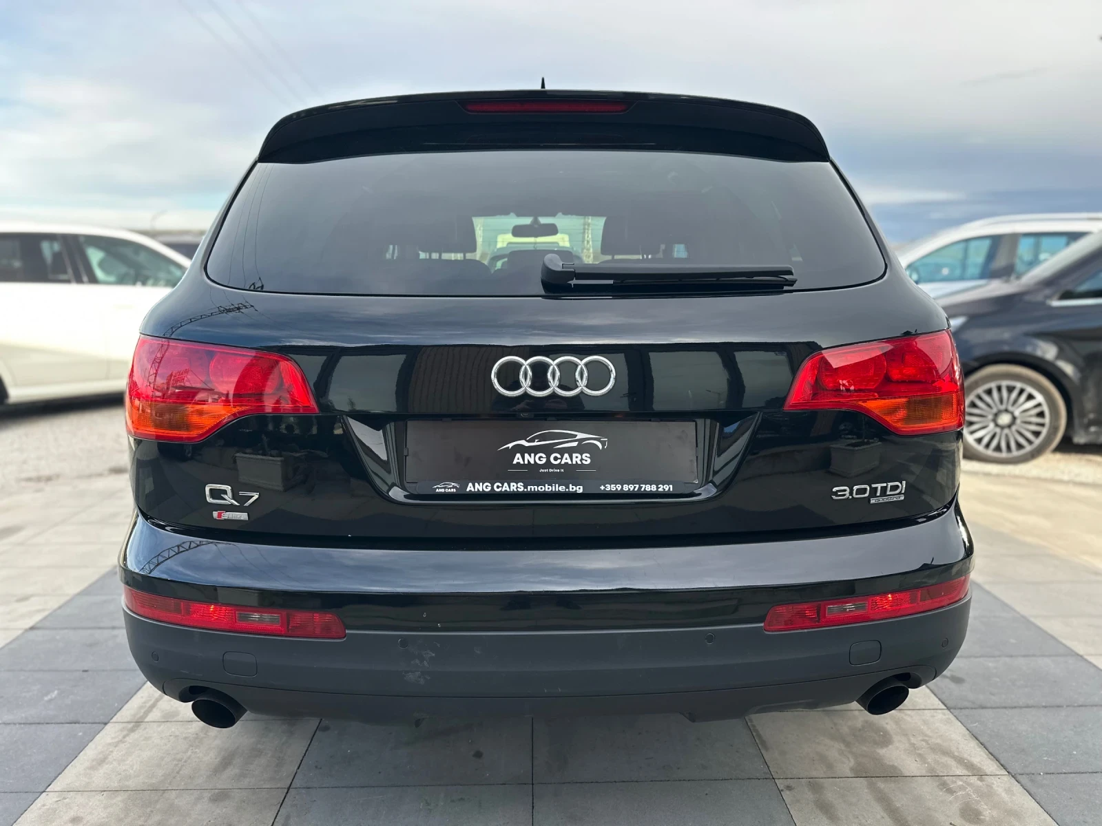 Audi Q7 * 3.0TDI* 7 Местна* Теглич* , снимка 8 - Автомобили и джипове - 54083126