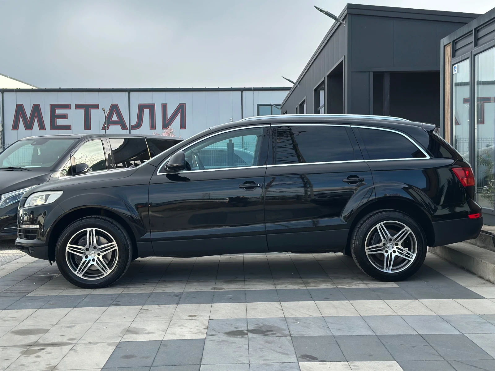 Audi Q7 * 3.0TDI* 7 Местна* Теглич* , снимка 6 - Автомобили и джипове - 54083126