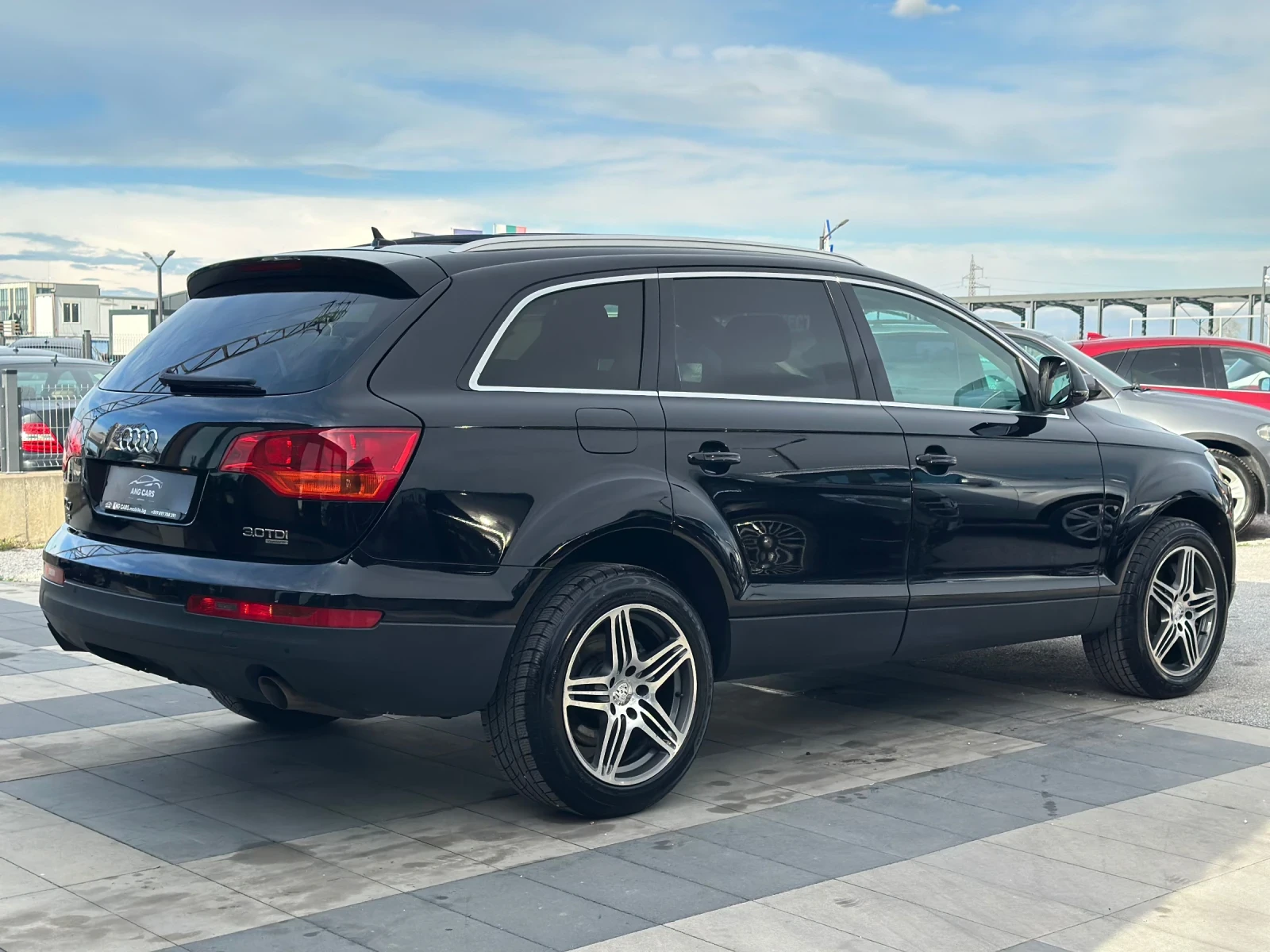 Audi Q7 * 3.0TDI* 7 Местна* Теглич* , снимка 5 - Автомобили и джипове - 54083126