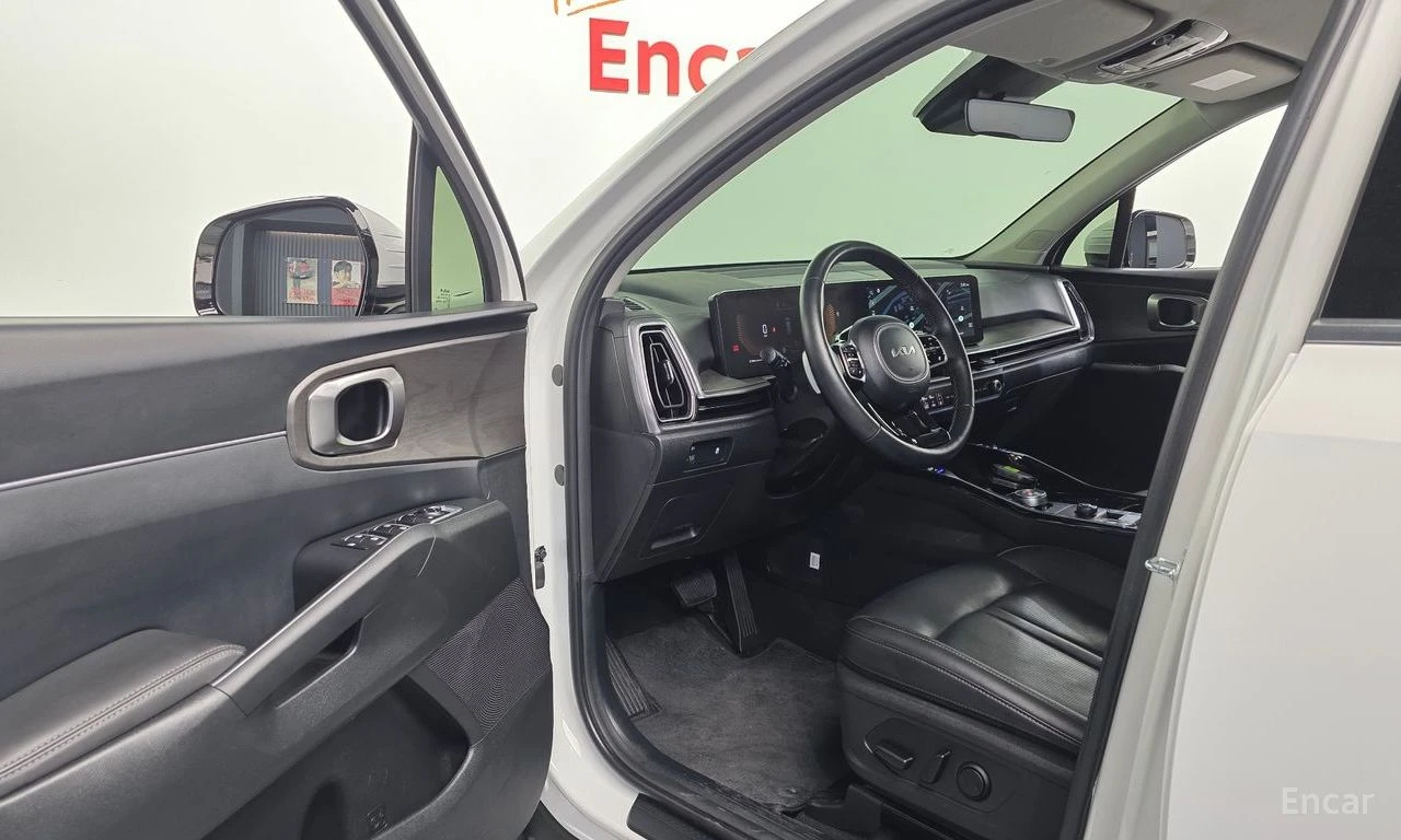 Kia Sorento * 2.2D* DISTRONIC* ОБДУХВАНЕ* ПОДГРЕВ* 360* КАМЕРИ, снимка 7 - Автомобили и джипове - 54336045