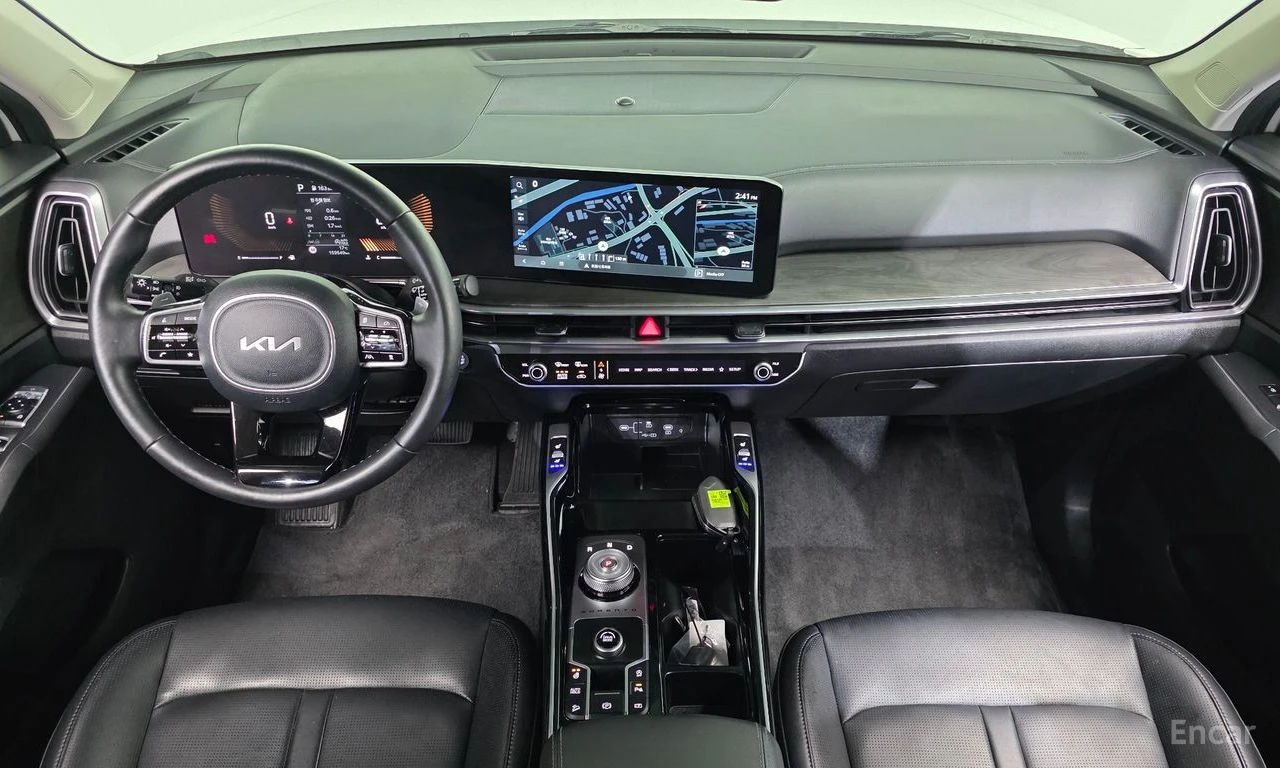 Kia Sorento * 2.2D* DISTRONIC* ОБДУХВАНЕ* ПОДГРЕВ* 360* КАМЕРИ, снимка 5 - Автомобили и джипове - 54336045