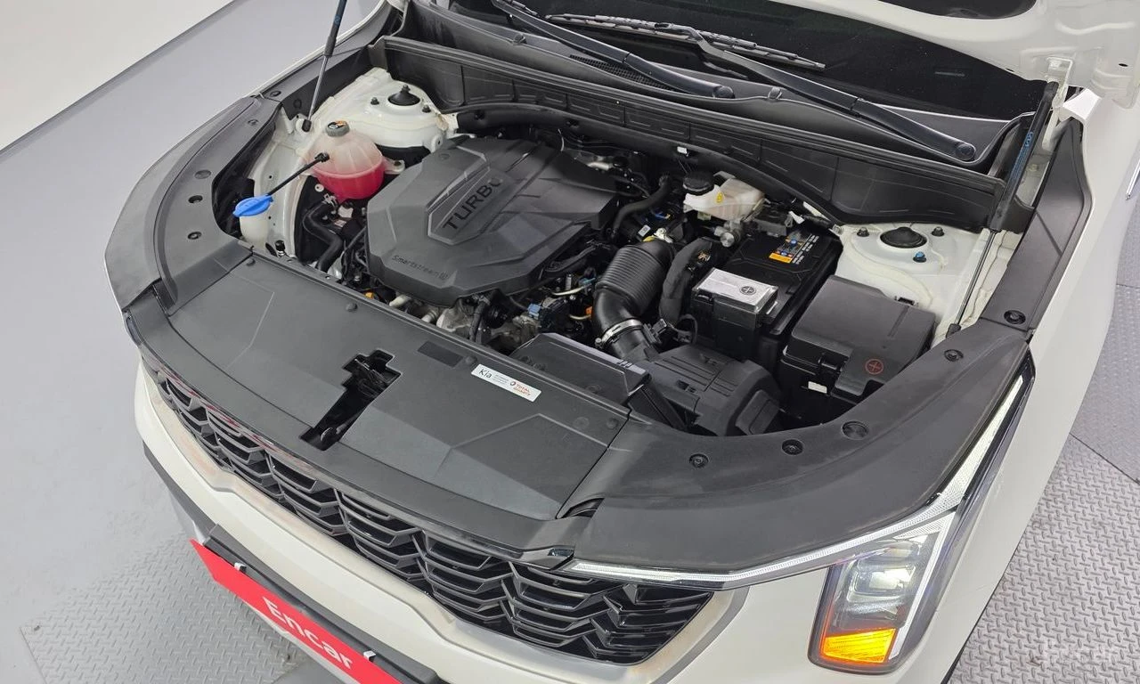 Kia Sorento * 2.2D* DISTRONIC* ОБДУХВАНЕ* ПОДГРЕВ* 360* КАМЕРИ, снимка 14 - Автомобили и джипове - 54336045