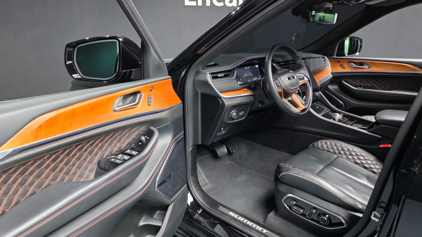 Jeep Grand cherokee Summit Reserve | Панорама | HUD | 360Камера | Масж, снимка 6 - Автомобили и джипове - 54693281