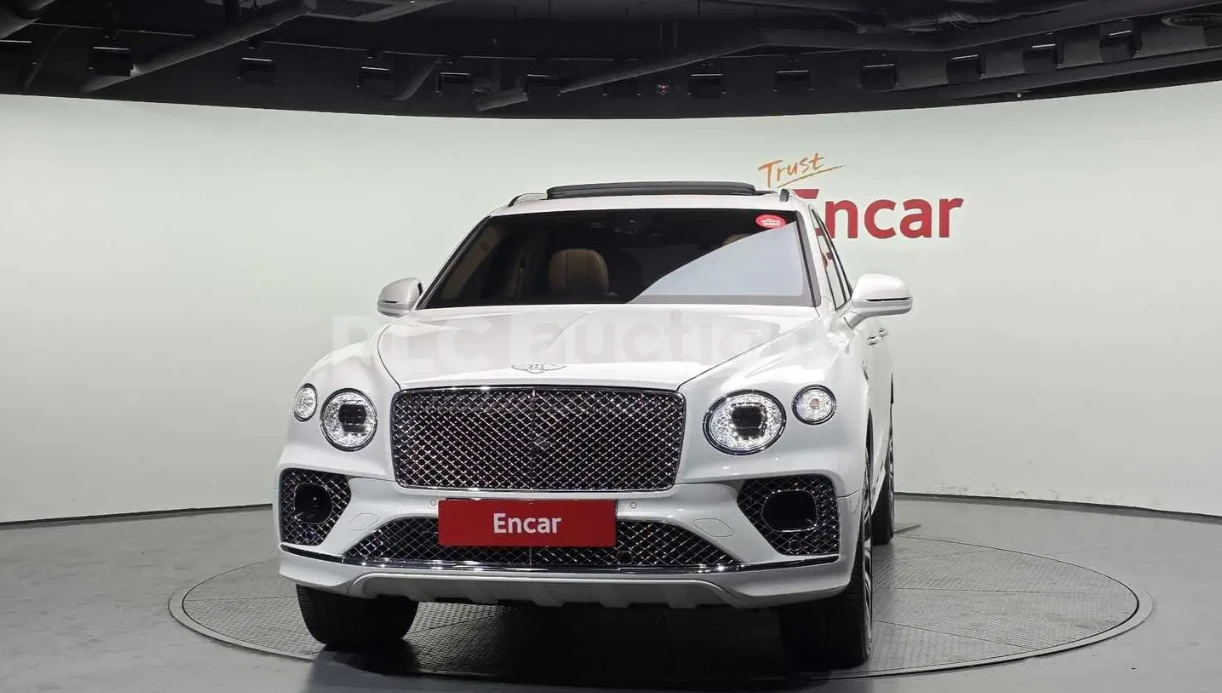 Bentley Bentayga FIRST EDITION, снимка 4 - Автомобили и джипове - 54835001