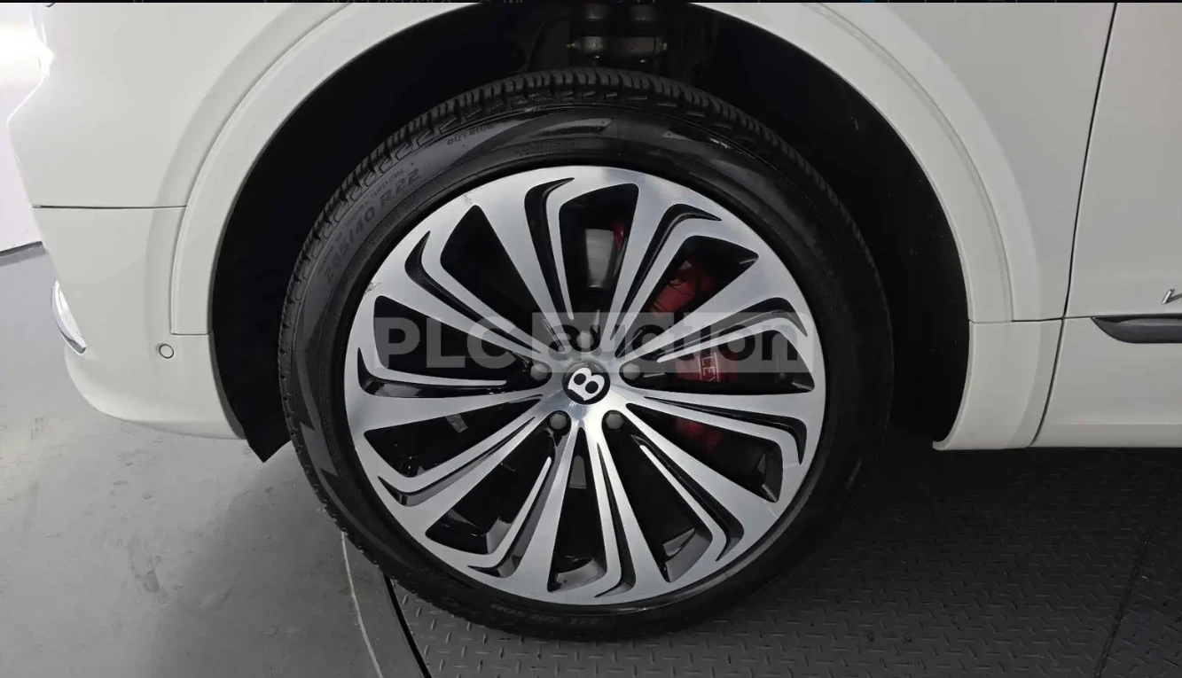 Bentley Bentayga FIRST EDITION, снимка 15 - Автомобили и джипове - 54835001
