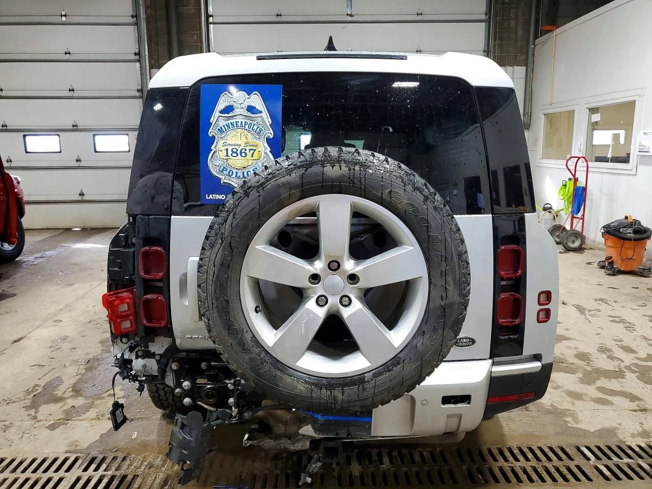 Land Rover Defender 130 SE, снимка 5 - Автомобили и джипове - 54867239