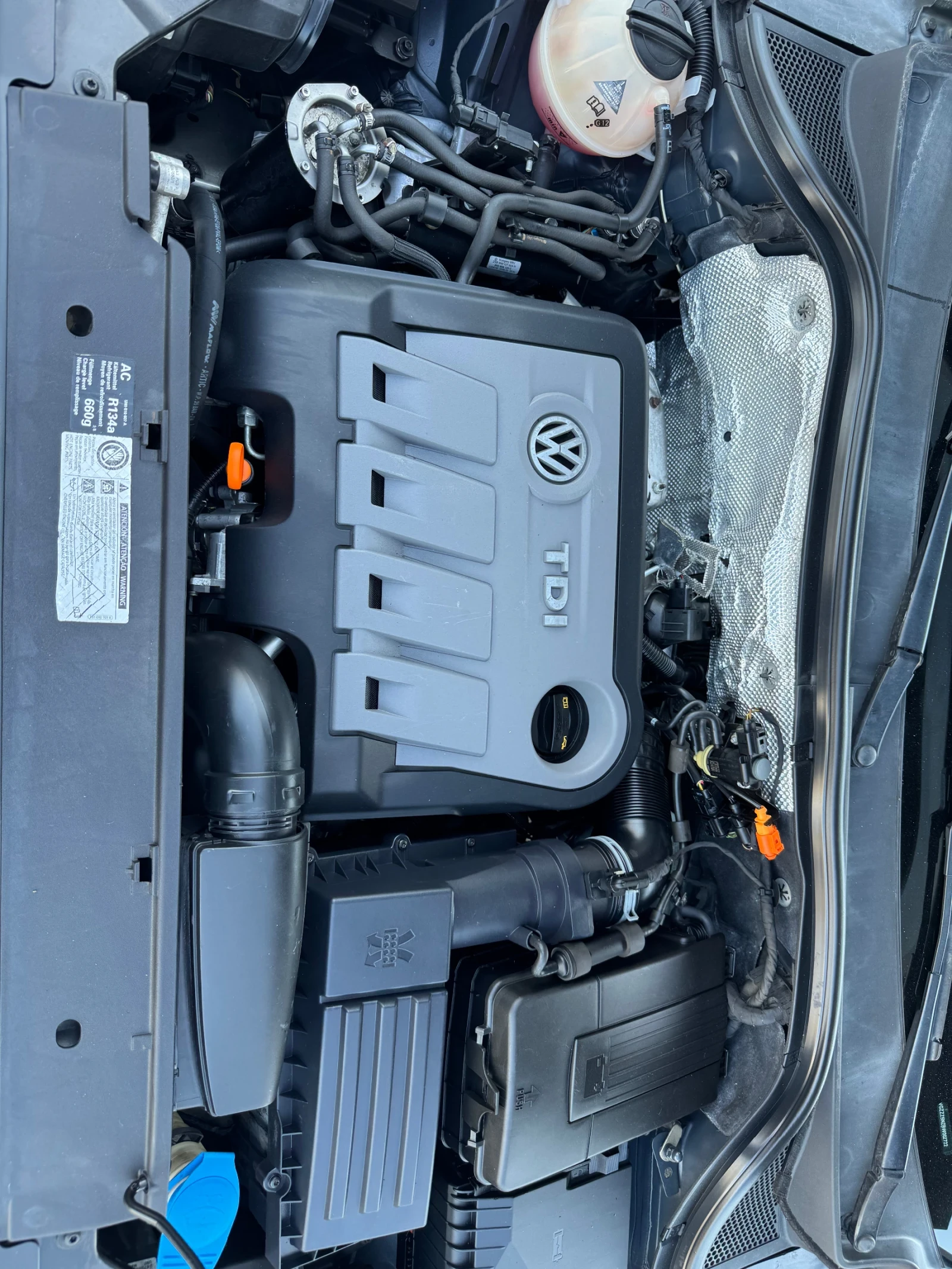 VW Tiguan 2.0TDI/6СК/ТОП/ЛИЗИНГ, снимка 15 - Автомобили и джипове - 55109490
