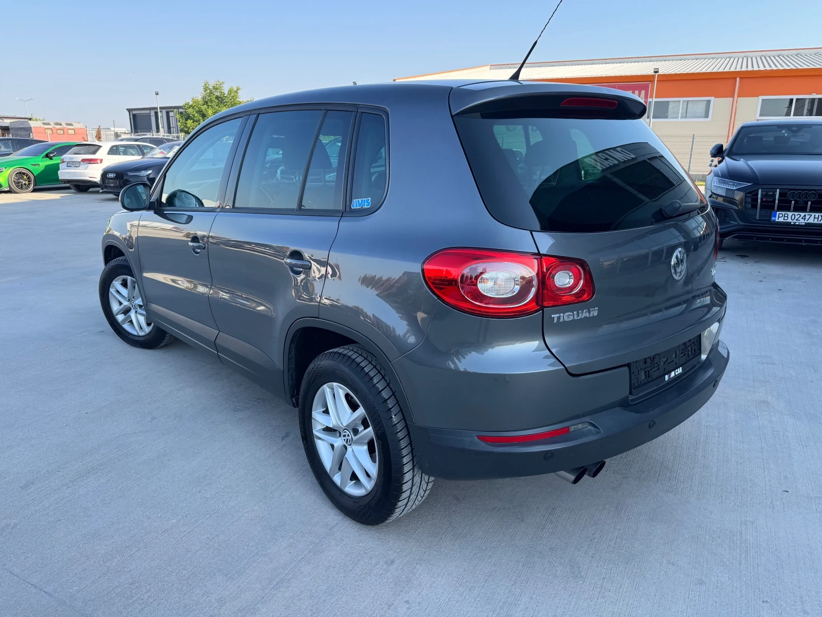 VW Tiguan 2.0TDI/6СК/ТОП/ЛИЗИНГ, снимка 8 - Автомобили и джипове - 55109490