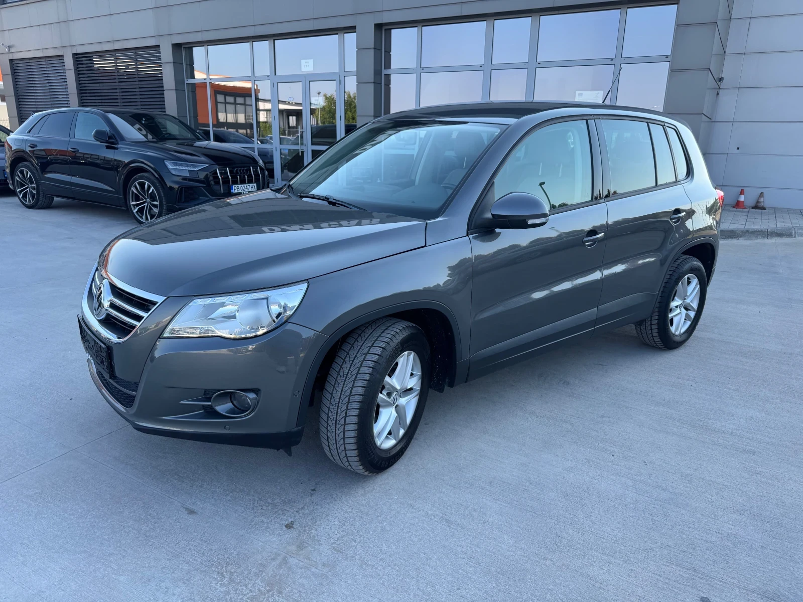 VW Tiguan 2.0TDI/6СК/ТОП/ЛИЗИНГ, снимка 3 - Автомобили и джипове - 55109490
