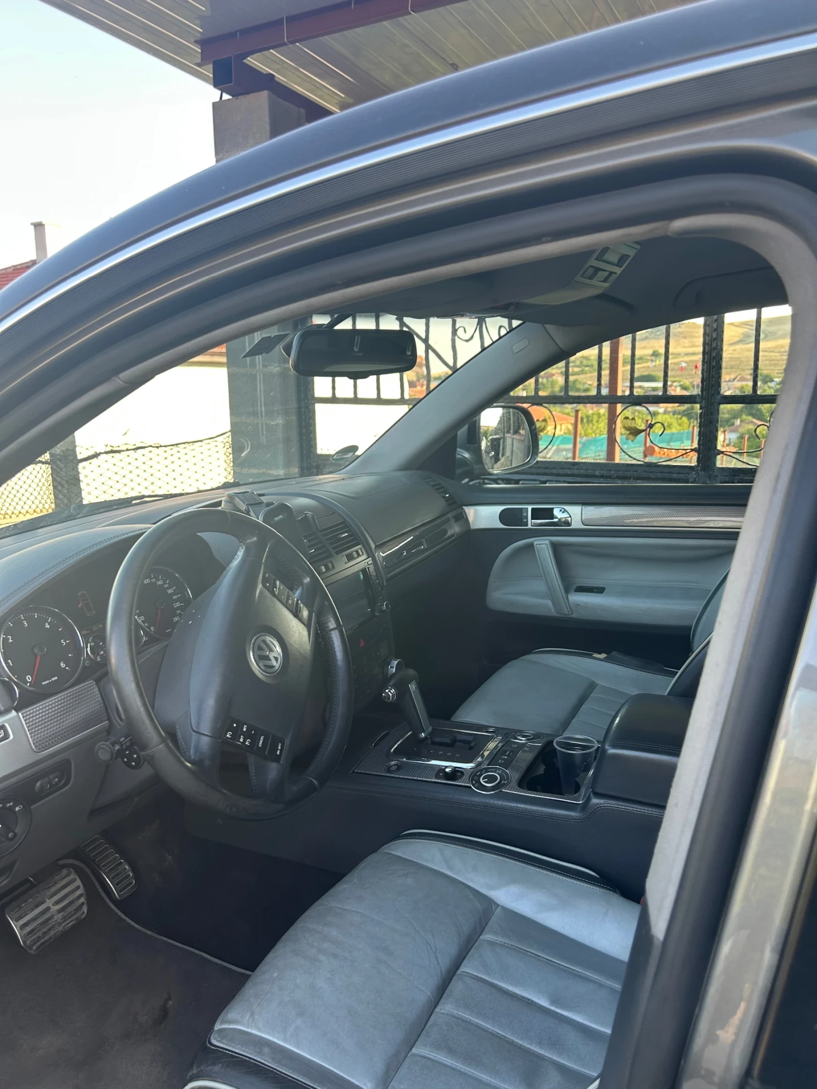VW Touareg, снимка 3 - Автомобили и джипове - 55326607