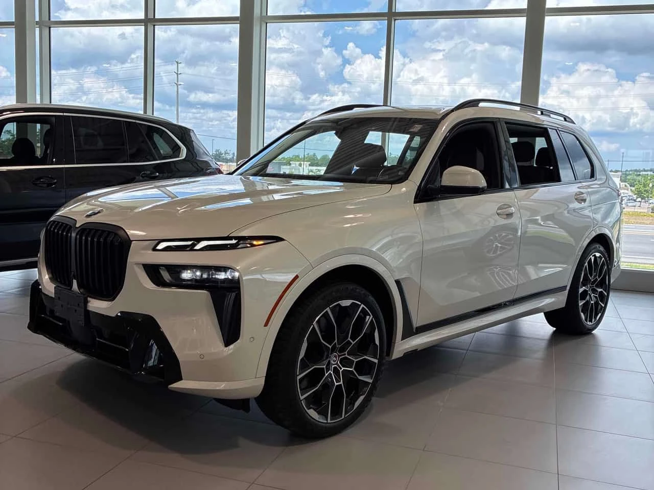 BMW X7 xDrive40i | ОТ ПРЕДСТАВИТЕЛСТВО НА BMW, снимка 3 - Автомобили и джипове - 55344034