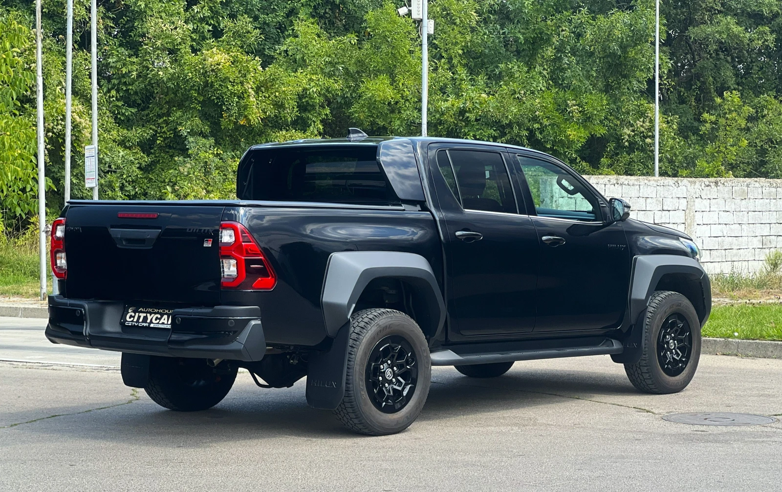 Toyota Hilux 2.8 D-4D / GR SPORT / DOUBLE CAB / JBL / LED /, снимка 6 - Автомобили и джипове - 55789901