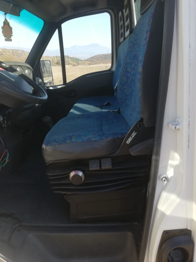 Iveco Daily Пътна помощ , снимка 13 - Бусове и автобуси - 48000277