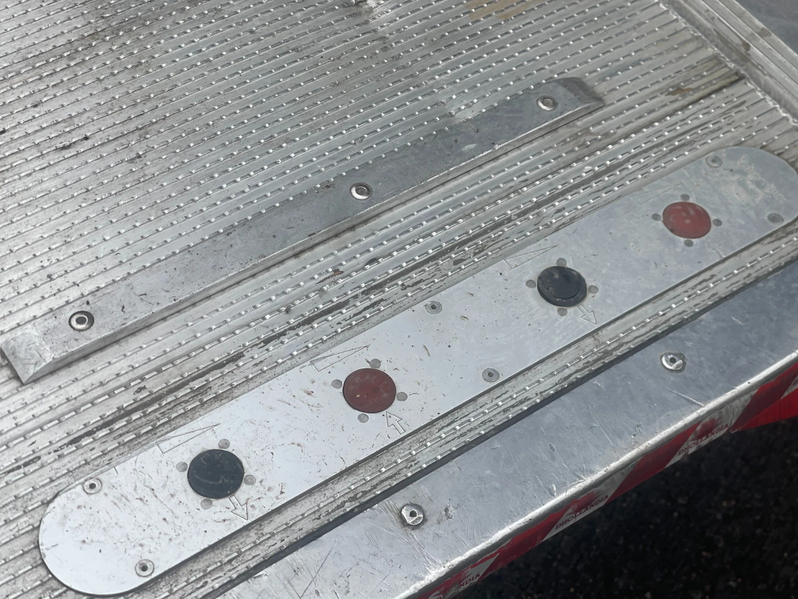 Iveco Daily 35c12 Фургон / Падащ борд - изображение 9