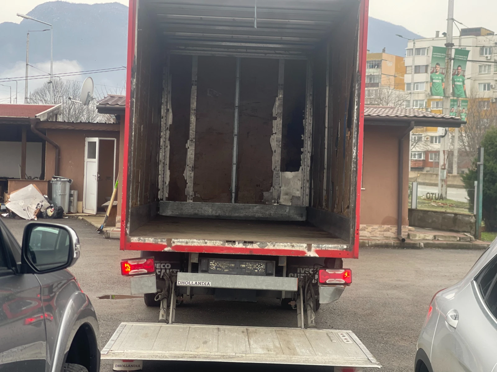 Iveco Daily 35c12 Фургон / Падащ борд - изображение 5