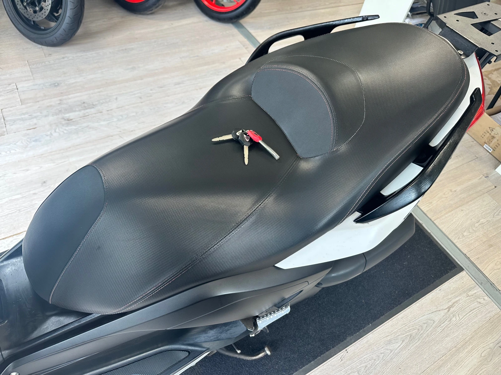 Yamaha X-max 250i 06.2015г., снимка 4 - Мотоциклети и мототехника - 48500323