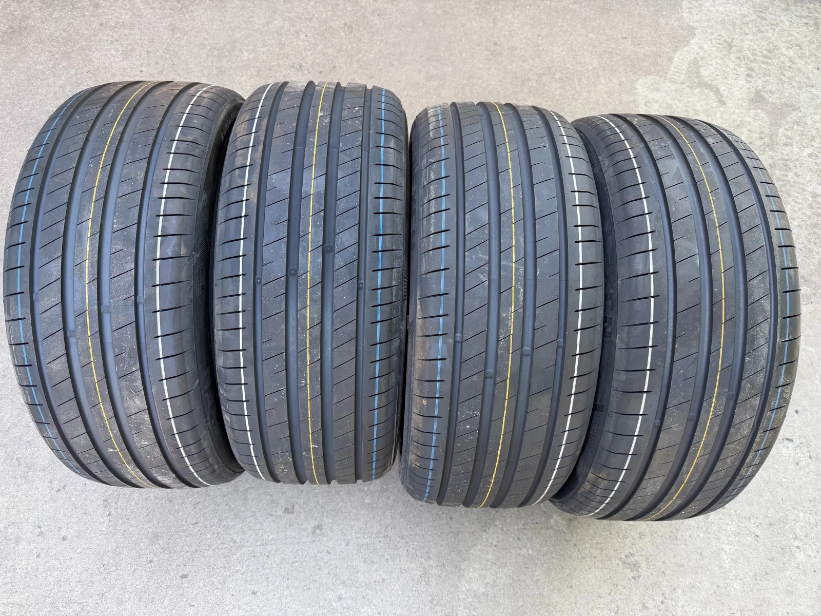 Гуми Летни 245/45R19