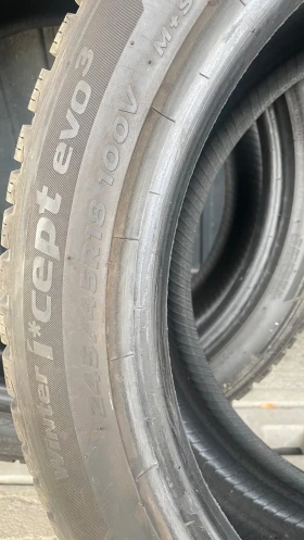 Гуми Зимни 245/45R18, снимка 3 - Гуми и джанти - 52496126