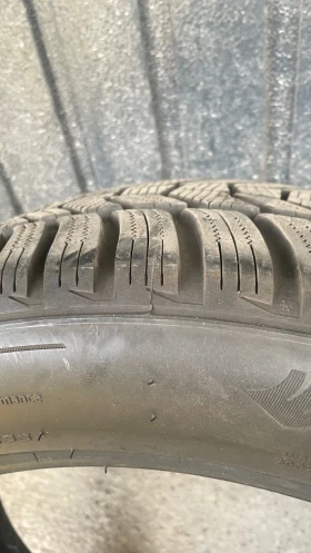 Гуми Зимни 245/45R18, снимка 6 - Гуми и джанти - 52496126