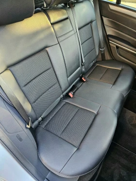 Mercedes-Benz E 220, снимка 10