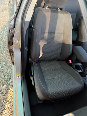 Toyota Auris 1.6 i, снимка 15