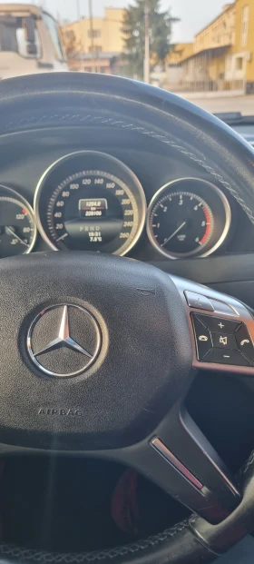 Mercedes-Benz C 180, снимка 3
