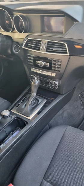Mercedes-Benz C 180, снимка 9