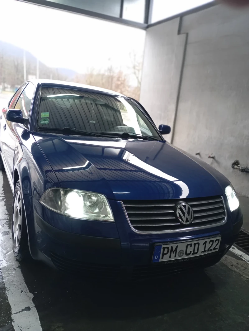 VW Passat 1.6, снимка 2 - Автомобили и джипове - 48467229