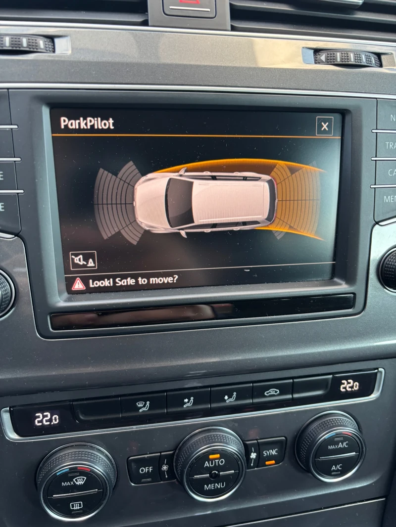 VW Golf Alltrack 2.0 TDI 4MOTION, снимка 15 - Автомобили и джипове - 52514224