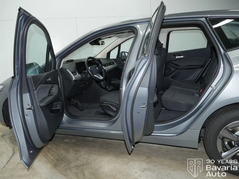 BMW 218 i Active Tourer Steptronic, снимка 5 - Автомобили и джипове - 52727783