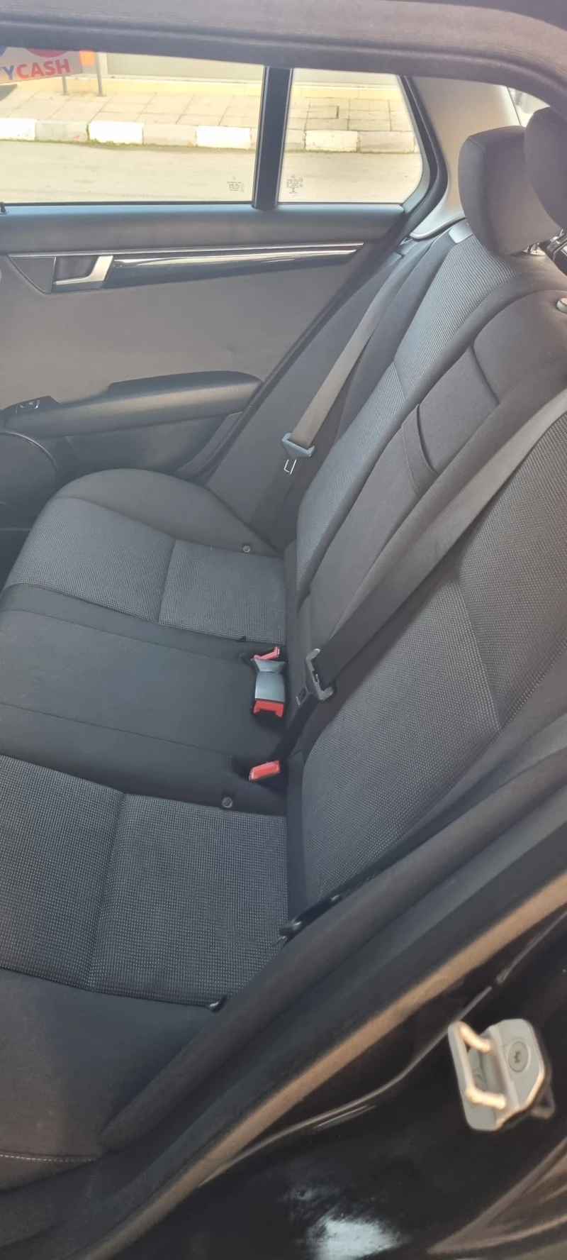 Mercedes-Benz C 180, снимка 4 - Автомобили и джипове - 52774699