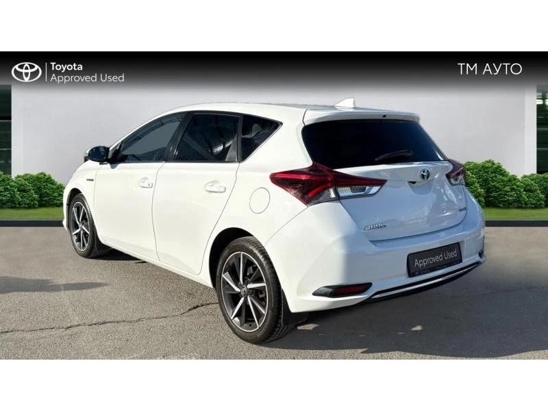 Toyota Auris 1.8 HSD LUNA PLUS, снимка 2 - Автомобили и джипове - 49435797