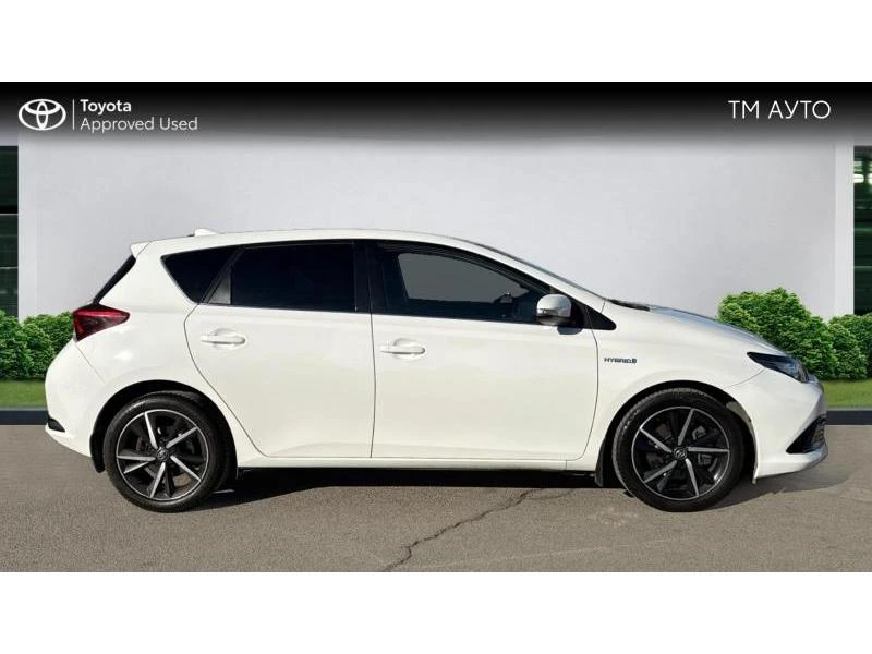 Toyota Auris 1.8 HSD LUNA PLUS, снимка 17 - Автомобили и джипове - 49435797