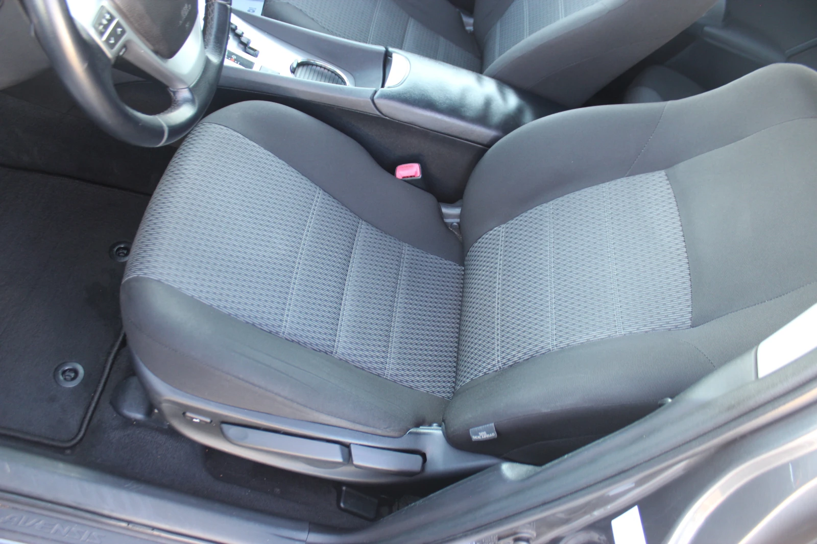 Toyota Avensis 2.0i 152.., ,  | Mobile.bg   11