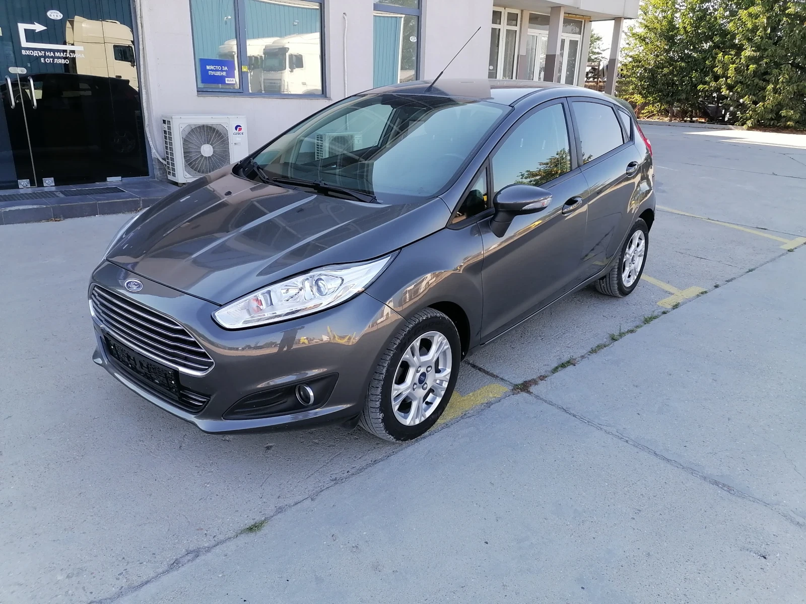 Ford Fiesta БЕНЗИН ГАЗ ТОП СЪСТОЯНИЕ  - изображение 2