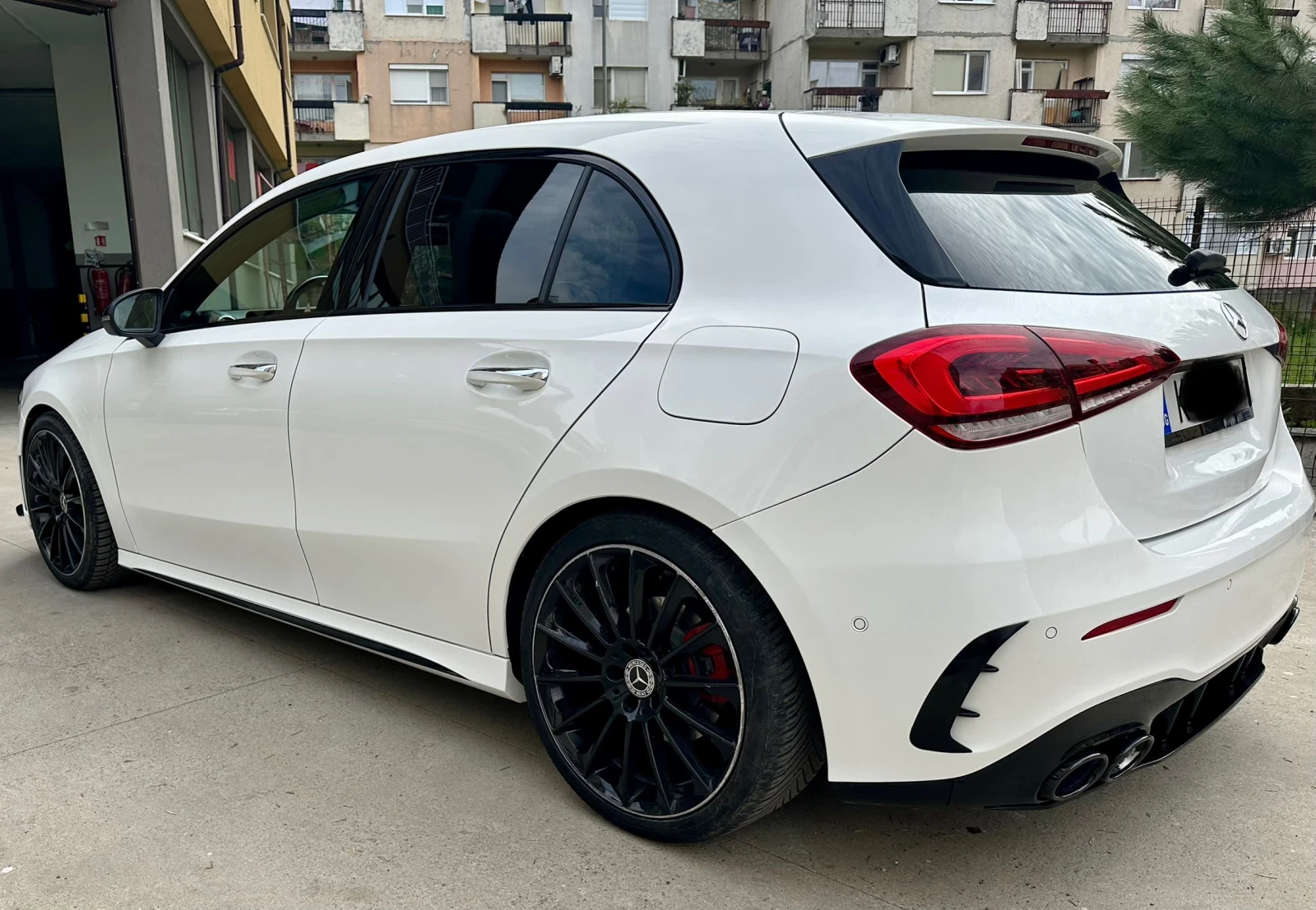 Mercedes-Benz A 200 AMG - Premium Plus - изображение 8