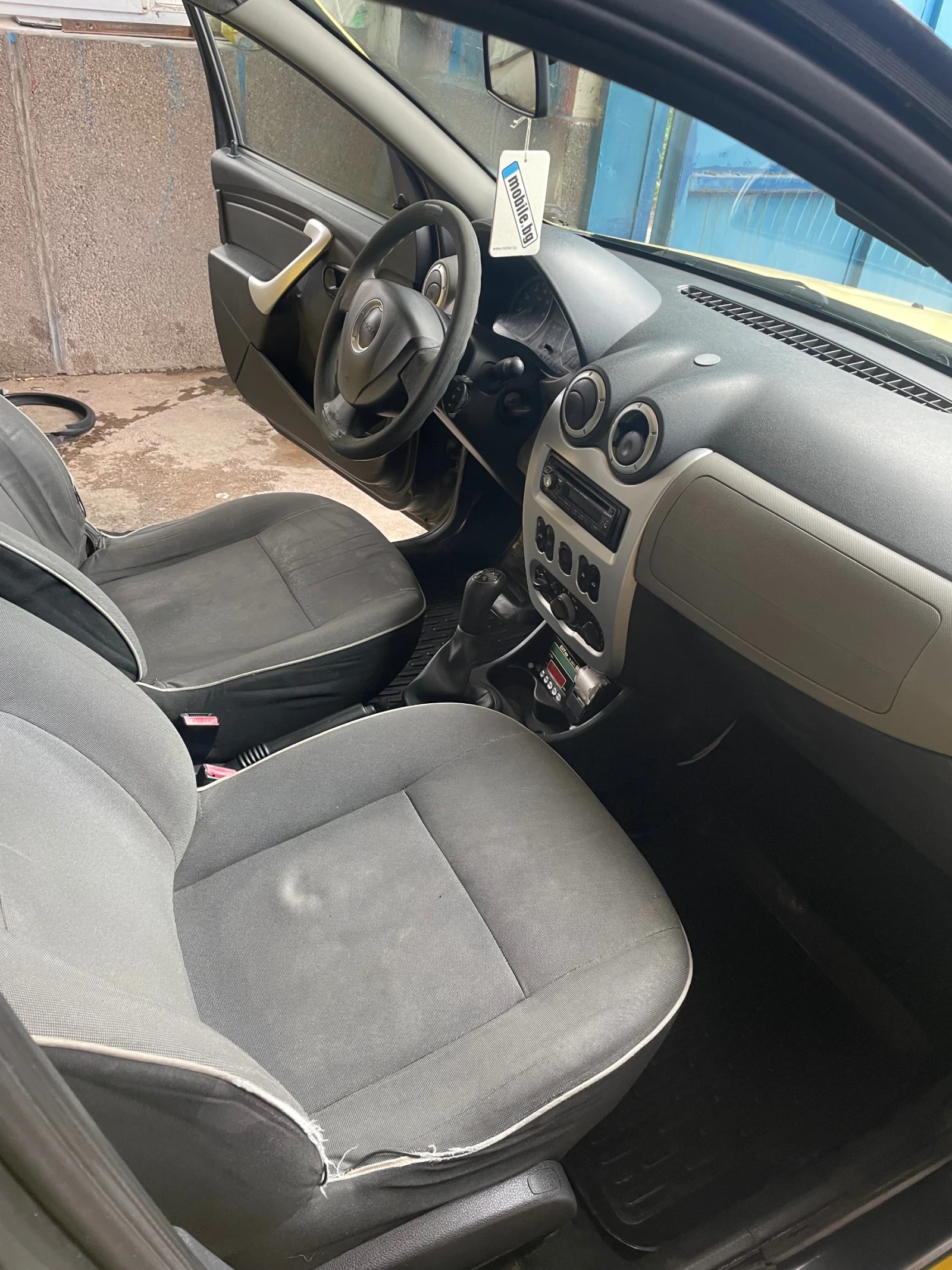 Dacia Sandero 1.2 - изображение 10