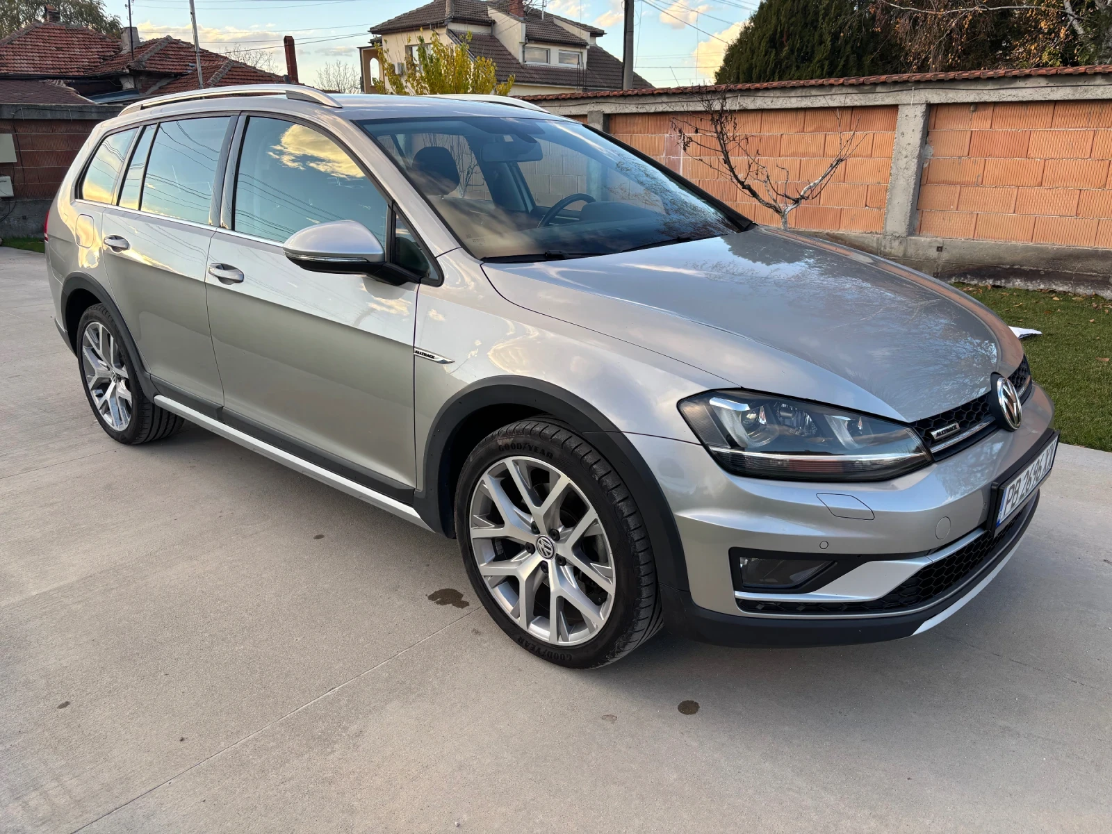 VW Golf Alltrack 2.0 TDI 4MOTION - изображение 6