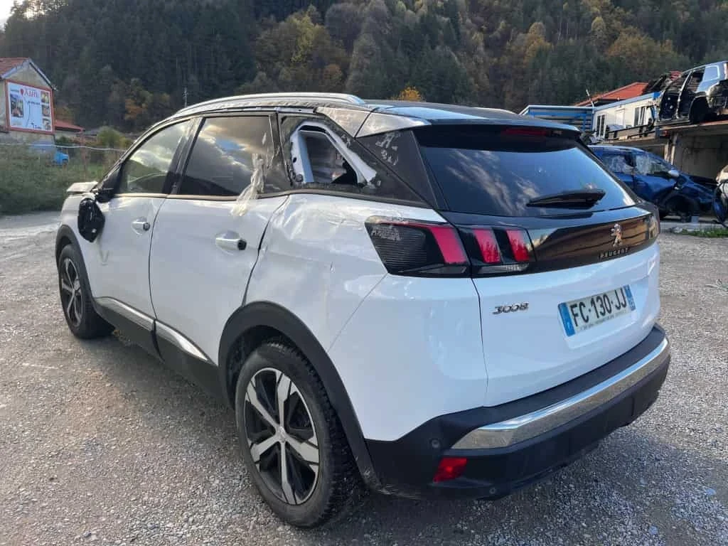 Peugeot 3008 1.2 puretech  - изображение 6