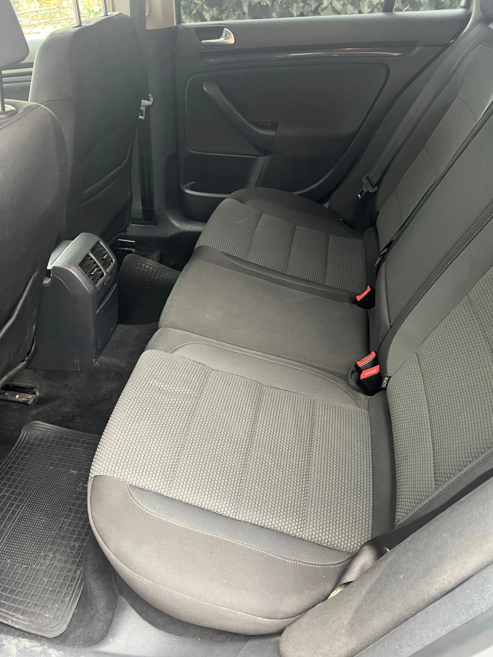 VW Golf 1.6 TDI DSG | Mobile.bg � ����������� 10