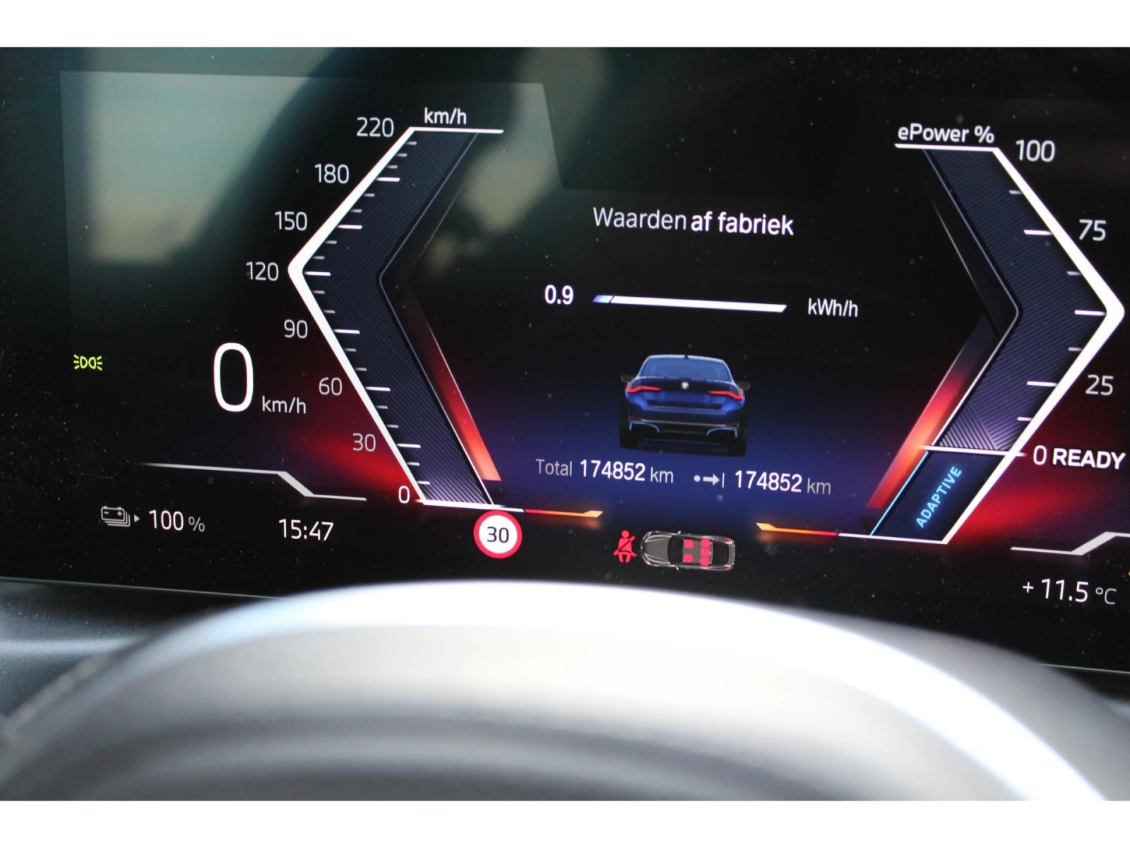 BMW i4, снимка 11 - Автомобили и джипове - 53813901