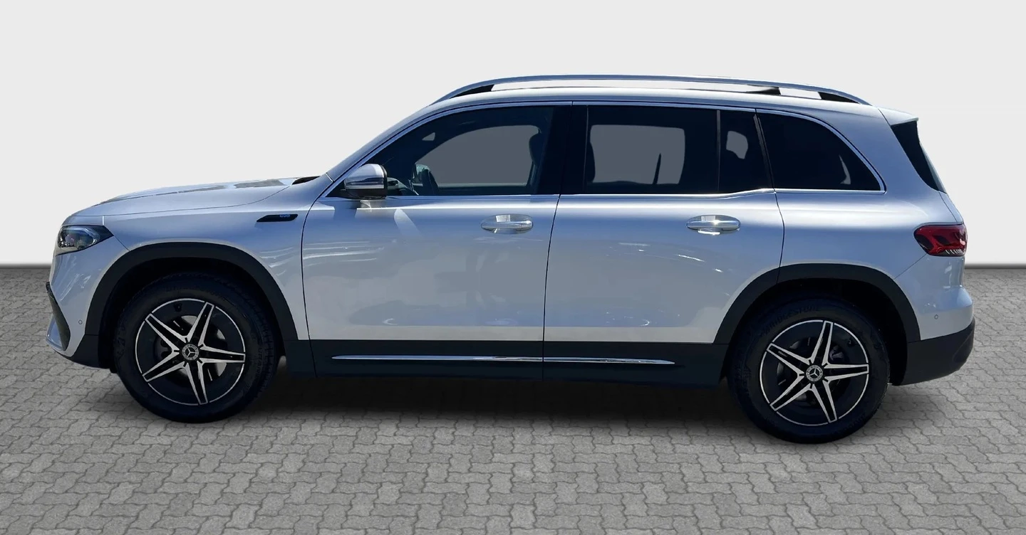 Mercedes-Benz EQB 300 4MATIC AMG-Line, снимка 2 - Автомобили и джипове - 53972002