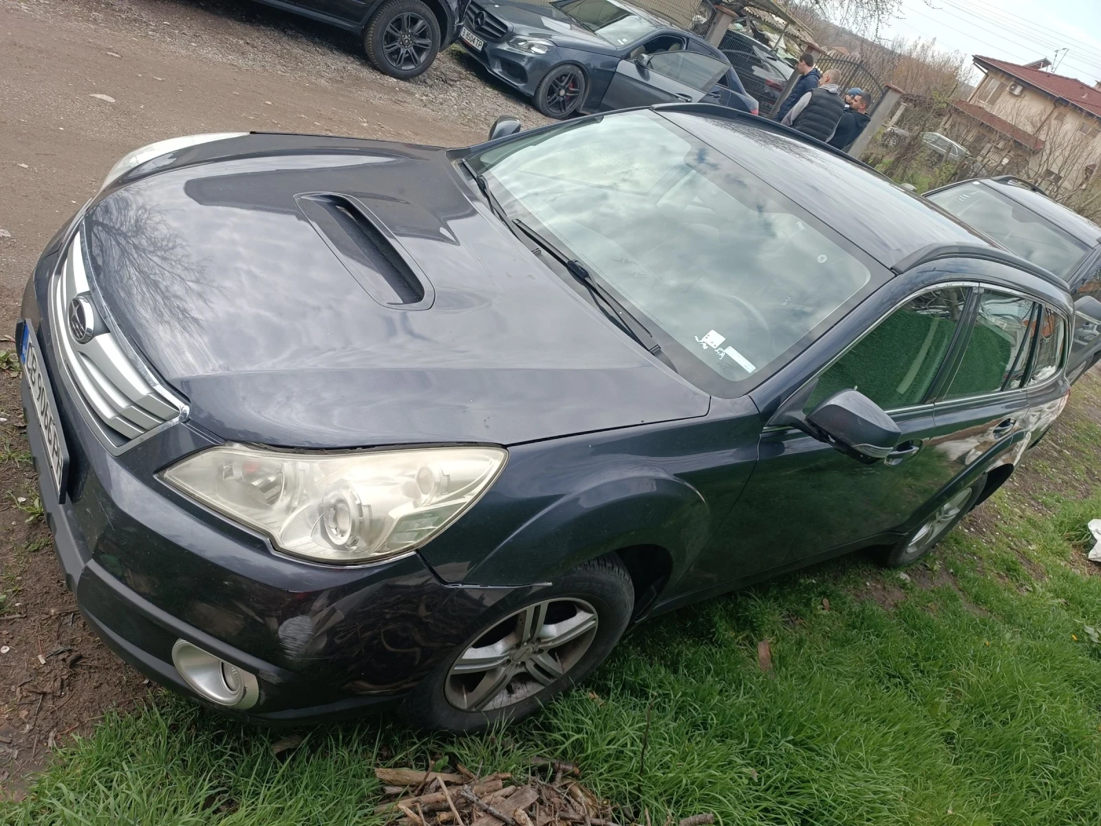 Subaru Outback 2.5 газ автоматик, снимка 2 - Автомобили и джипове - 54093345