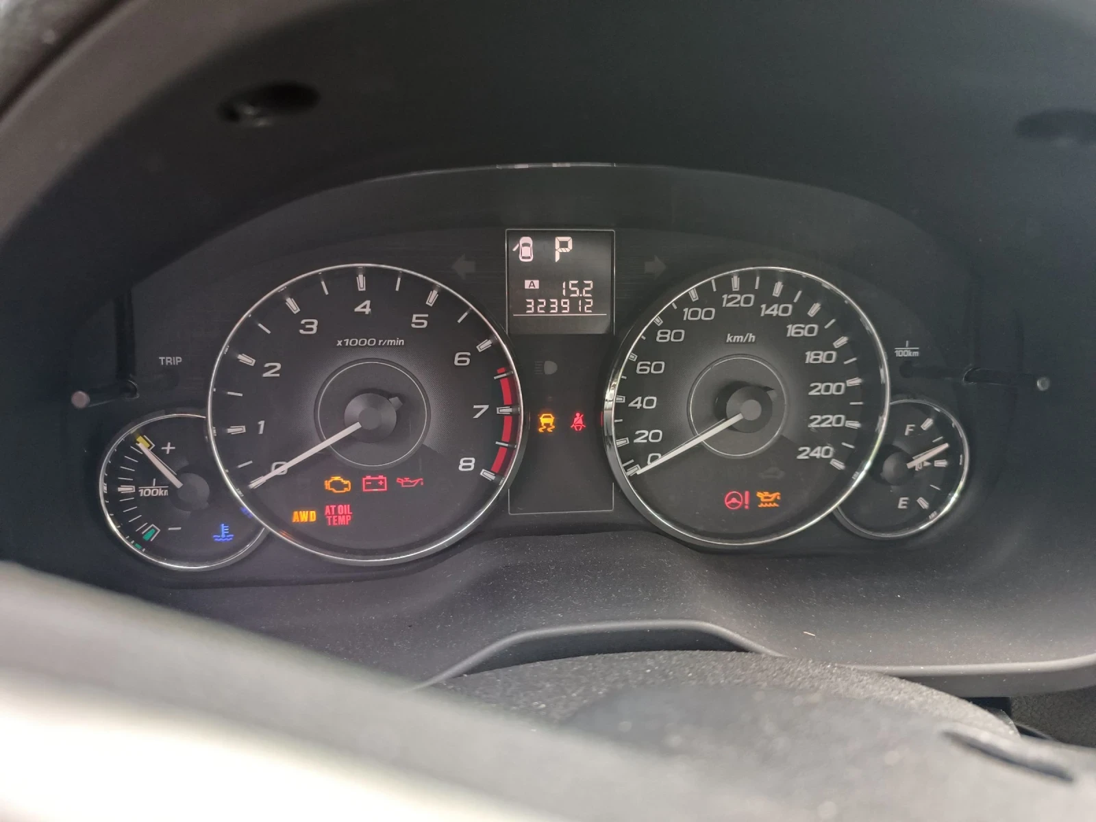 Subaru Outback 2.5 газ автоматик, снимка 7 - Автомобили и джипове - 54093345