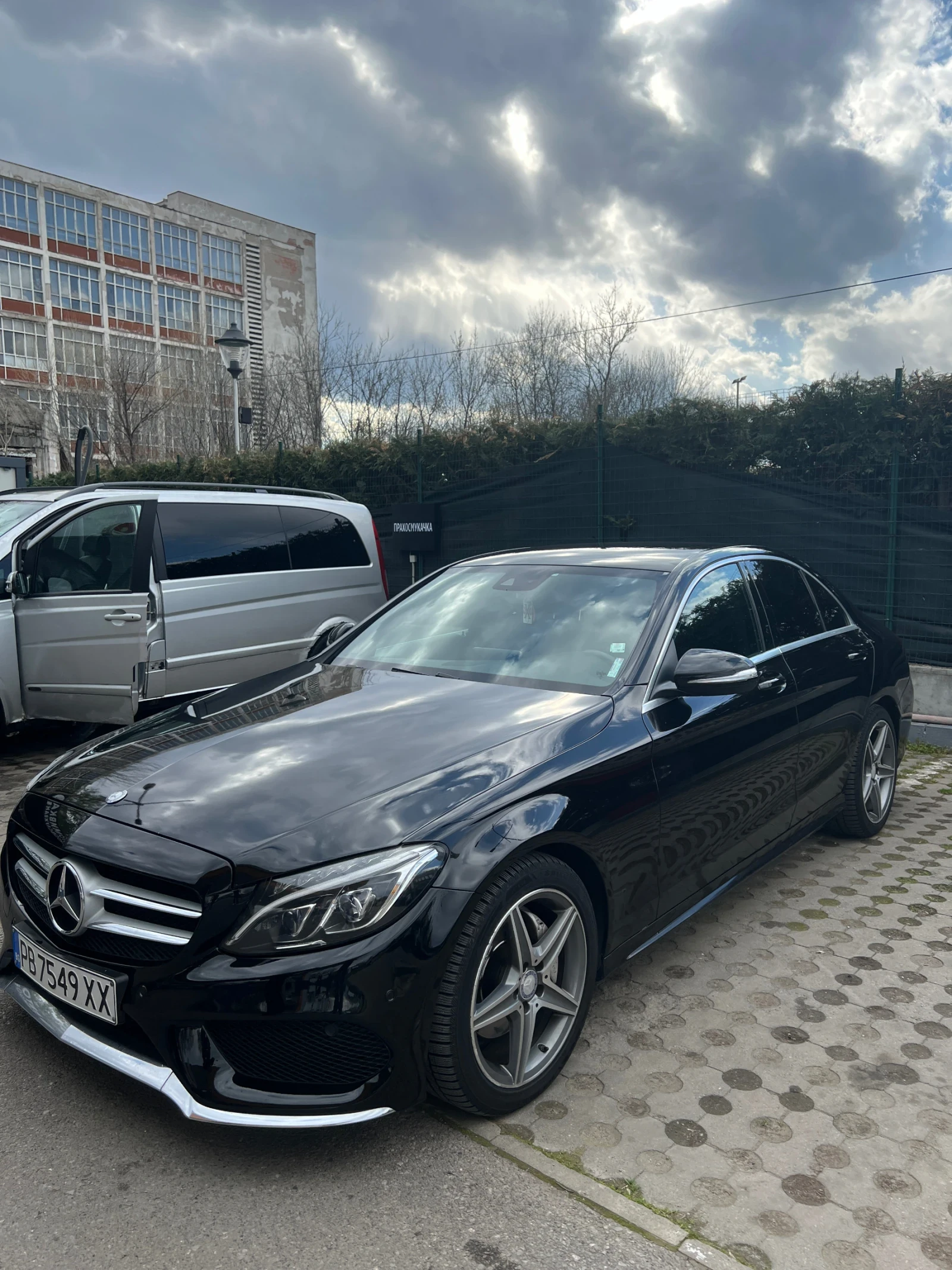 Mercedes-Benz C 220, снимка 4 - Автомобили и джипове - 54149693