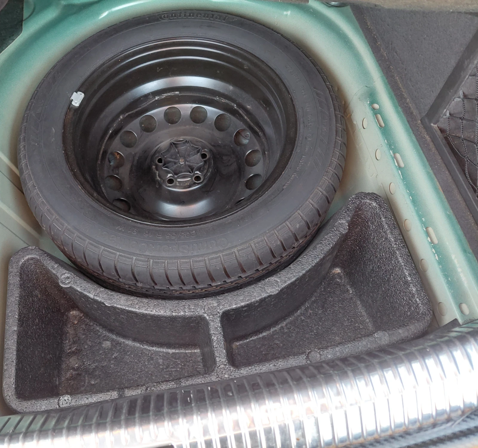 VW Bora 1.6, 101, SR, бензин + газ, снимка 8 - Автомобили и джипове - 54203468