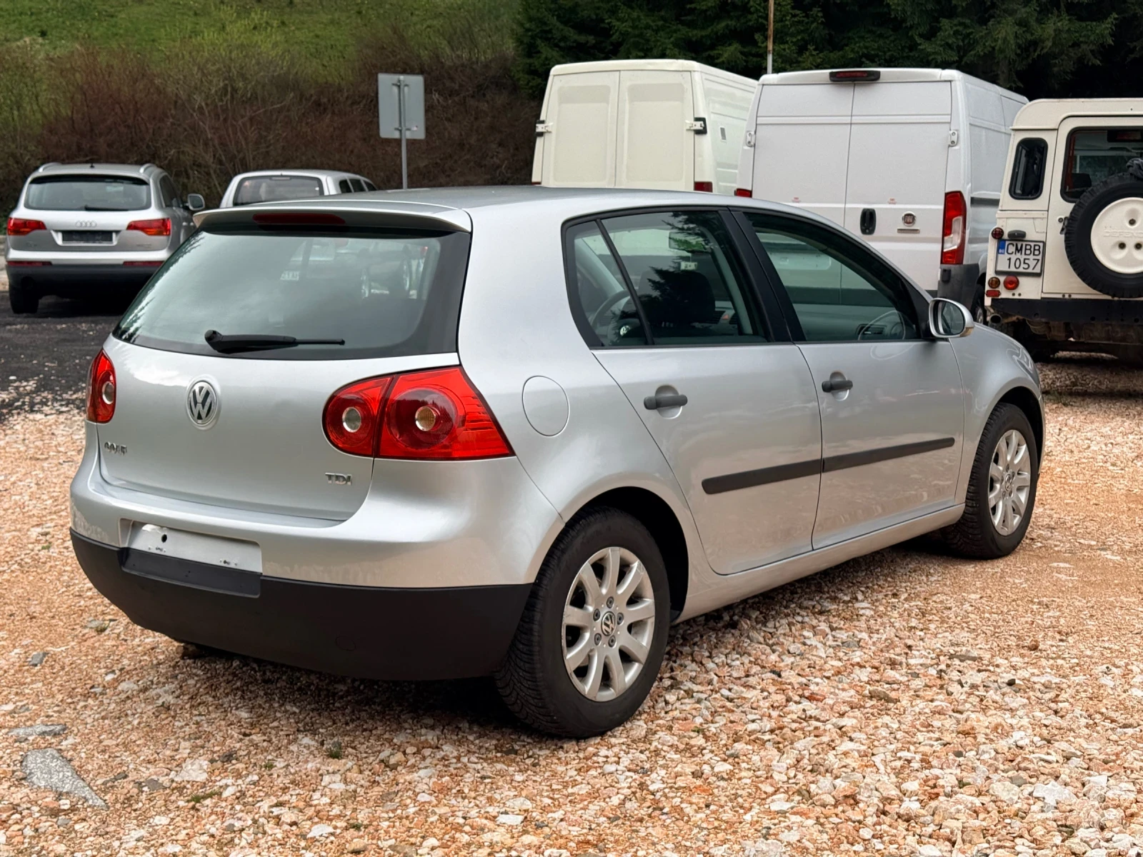 VW Golf 1.9TDI* ИТАЛИЯ* 2КЛЮЧА* РЕАЛНИ КМ* ТЕМПОМАТ* , снимка 3 - Автомобили и джипове - 54380007